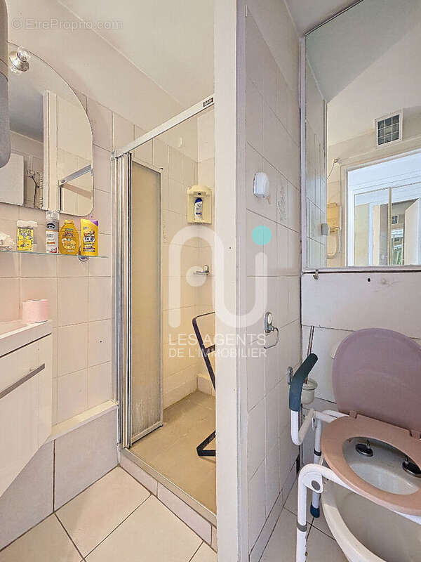 Appartement à VILLENEUVE-LA-GARENNE