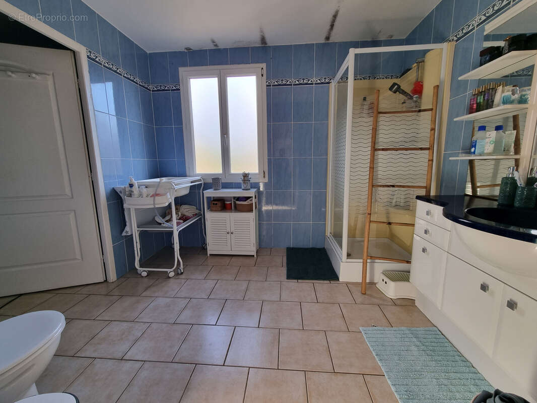 Maison à REGUSSE