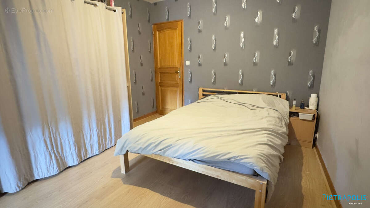 Maison 176 m² à Ratenelle  - photo 9