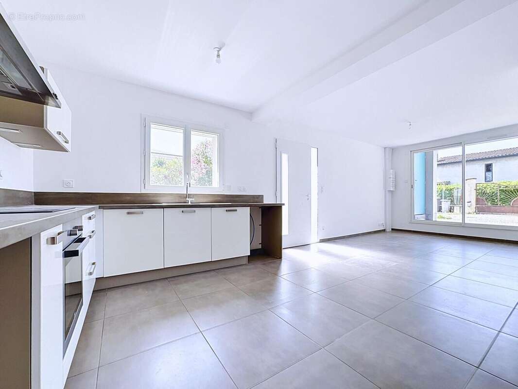 Appartement 62 m² à Saint-Cassien  - photo 6
