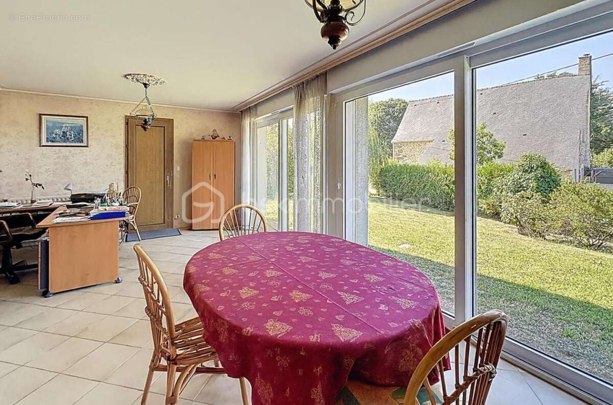 Maison à SENS-DE-BRETAGNE