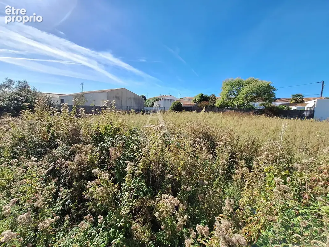 Photo Terrain à La Tranche-Sur-Mer au prix de 97 400€