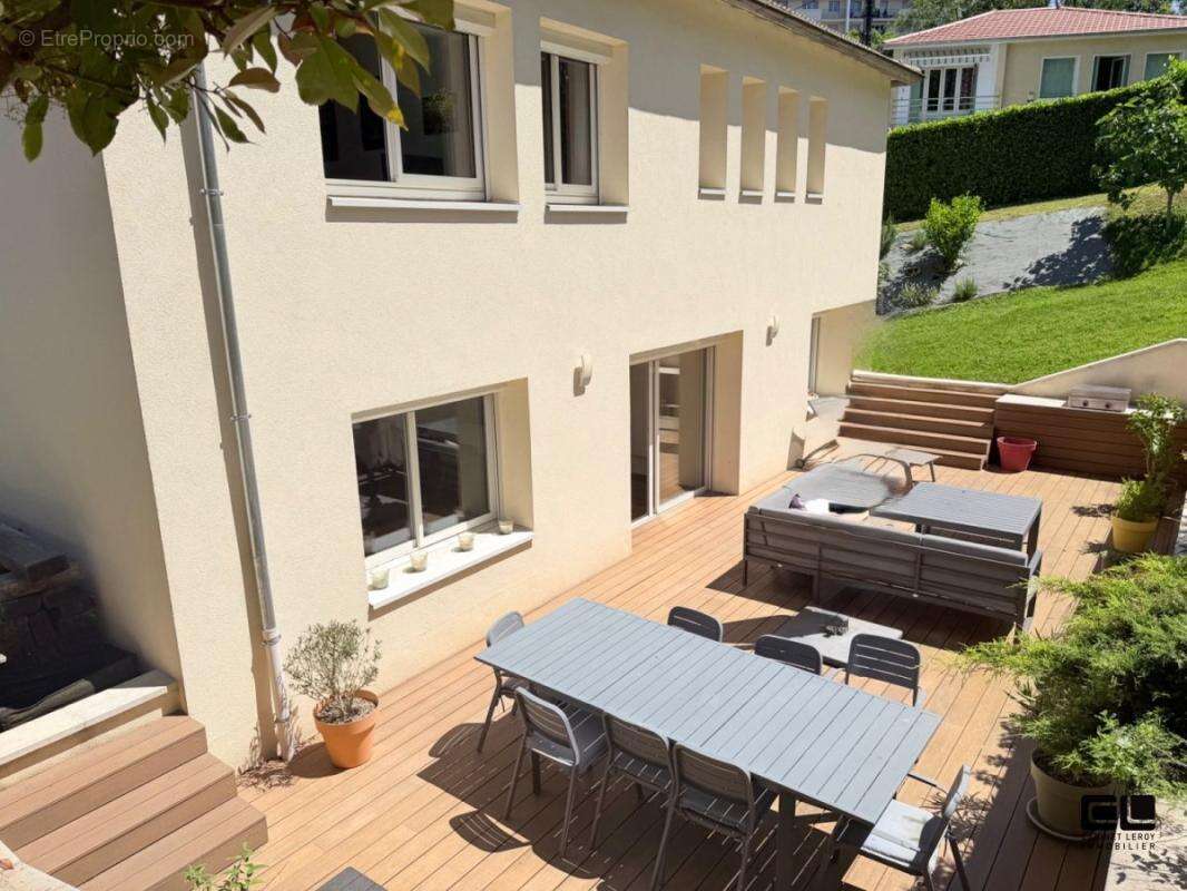 Maison à LYON-9E