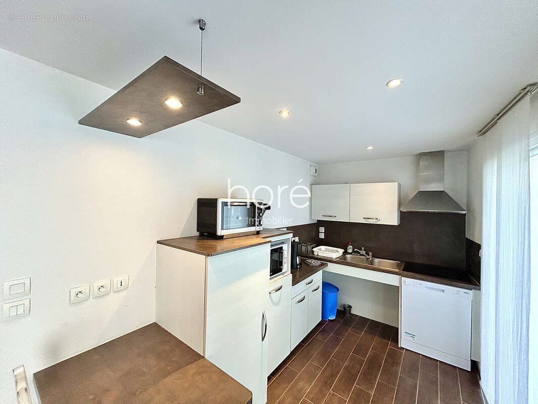 Maison à COLLEVILLE-SUR-MER