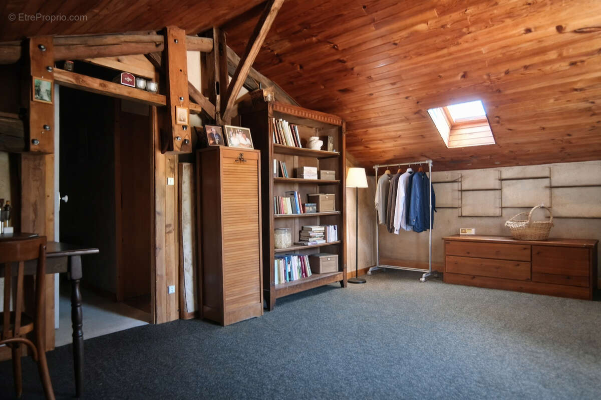 Maison à CHAMPAGNE-LE-SEC