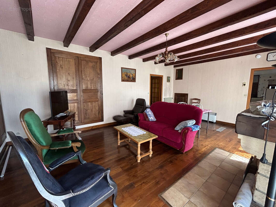 Maison à VIEVILLE