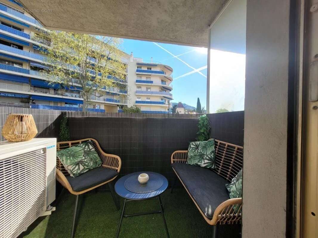 Appartement à LE CANNET