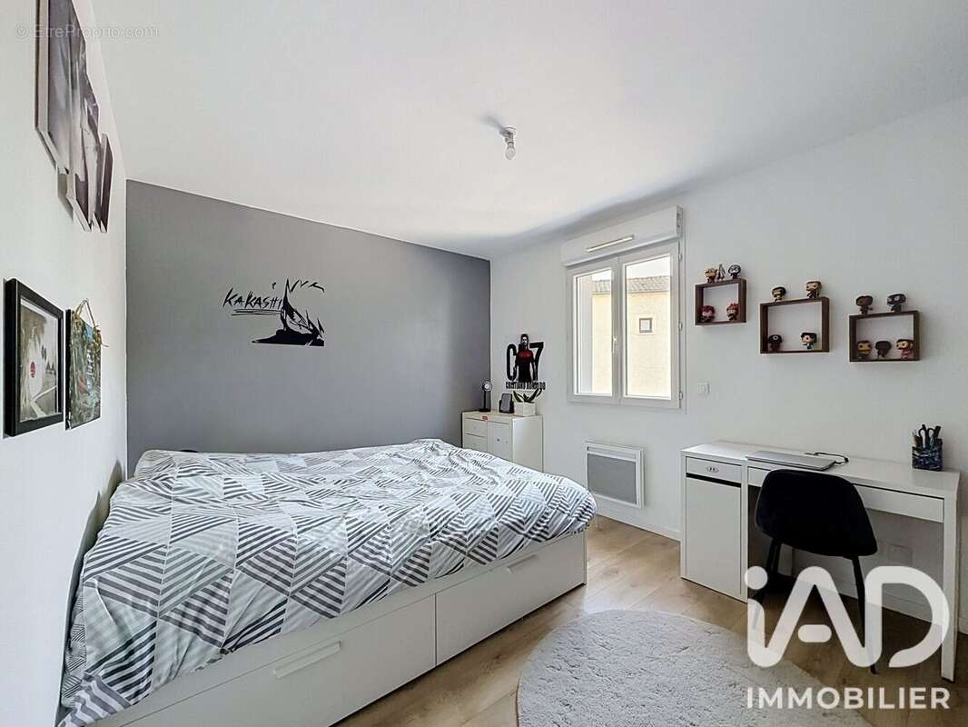 Maison 128 m² à Le Plessis-Bouchard  - photo 9