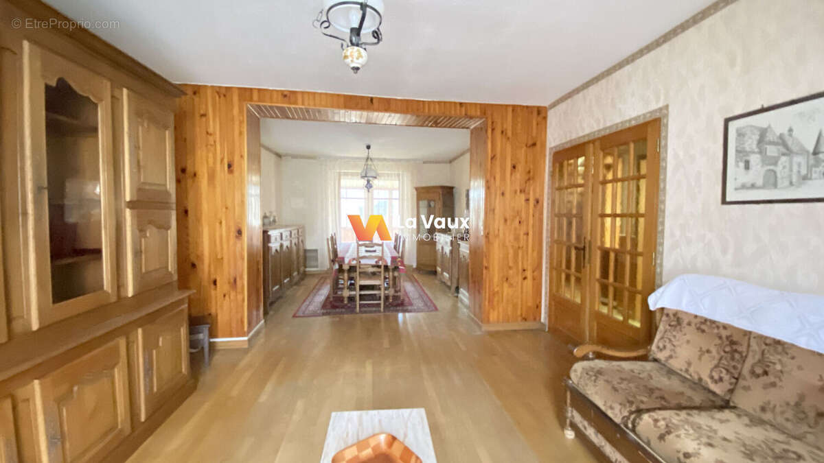 Maison à REMEREVILLE