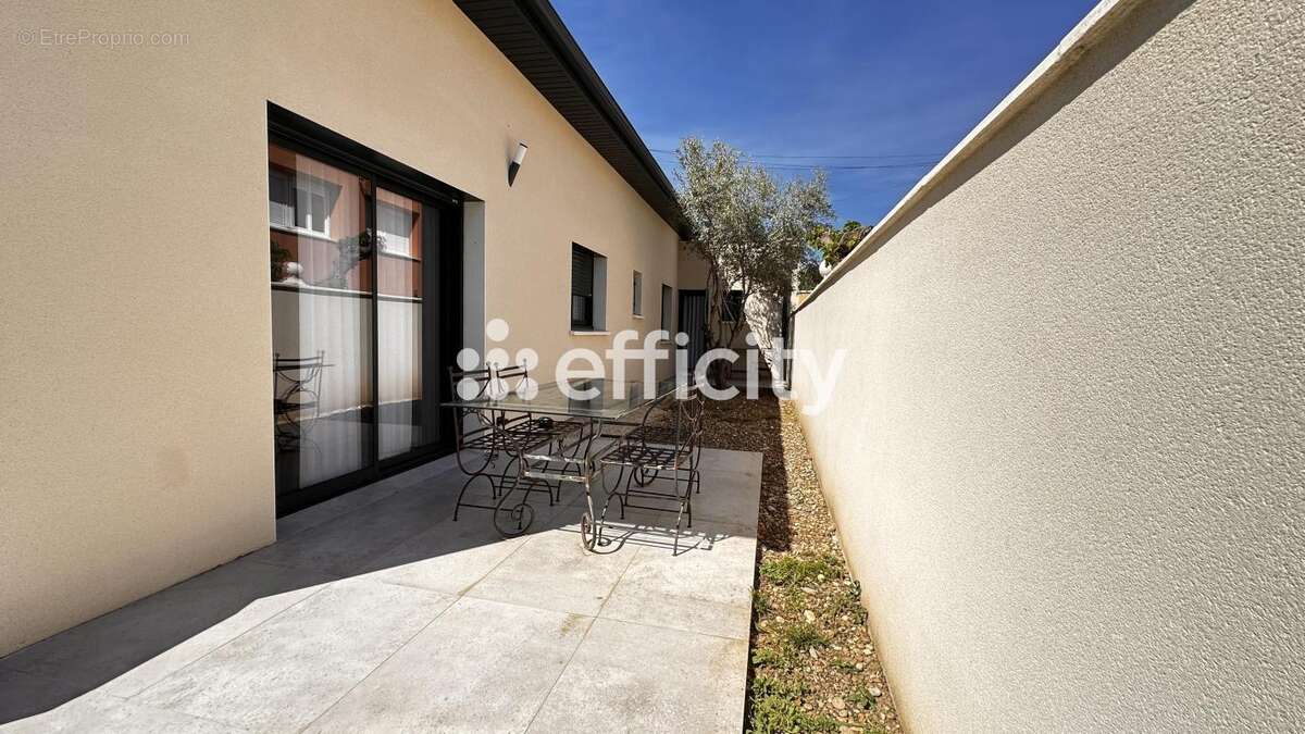 Maison à PIERRELATTE