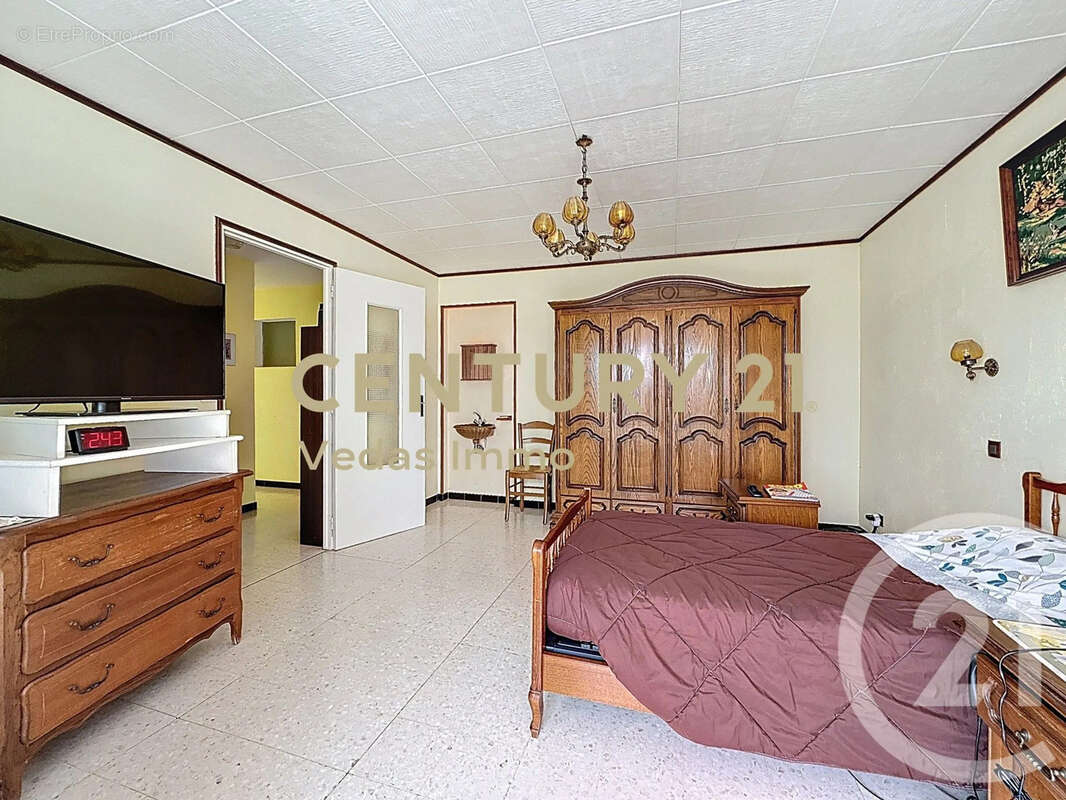 Maison à SAINT-GEORGES-D'ORQUES