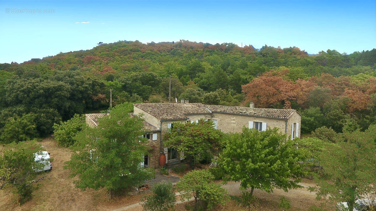 Maison à GRIGNAN