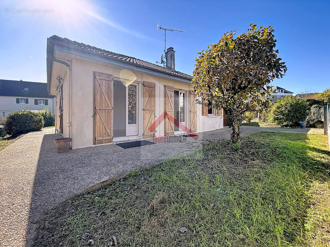 Maison à PERPEZAC-LE-NOIR