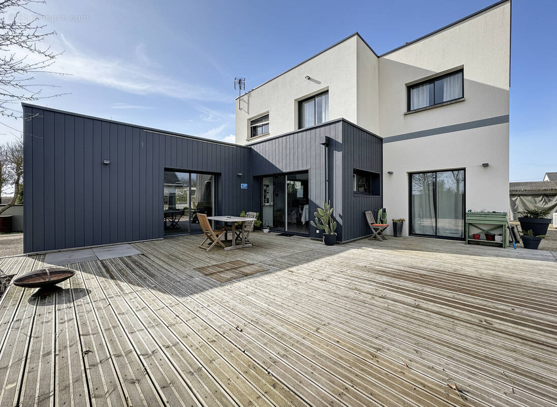 Maison à CHAVAGNES