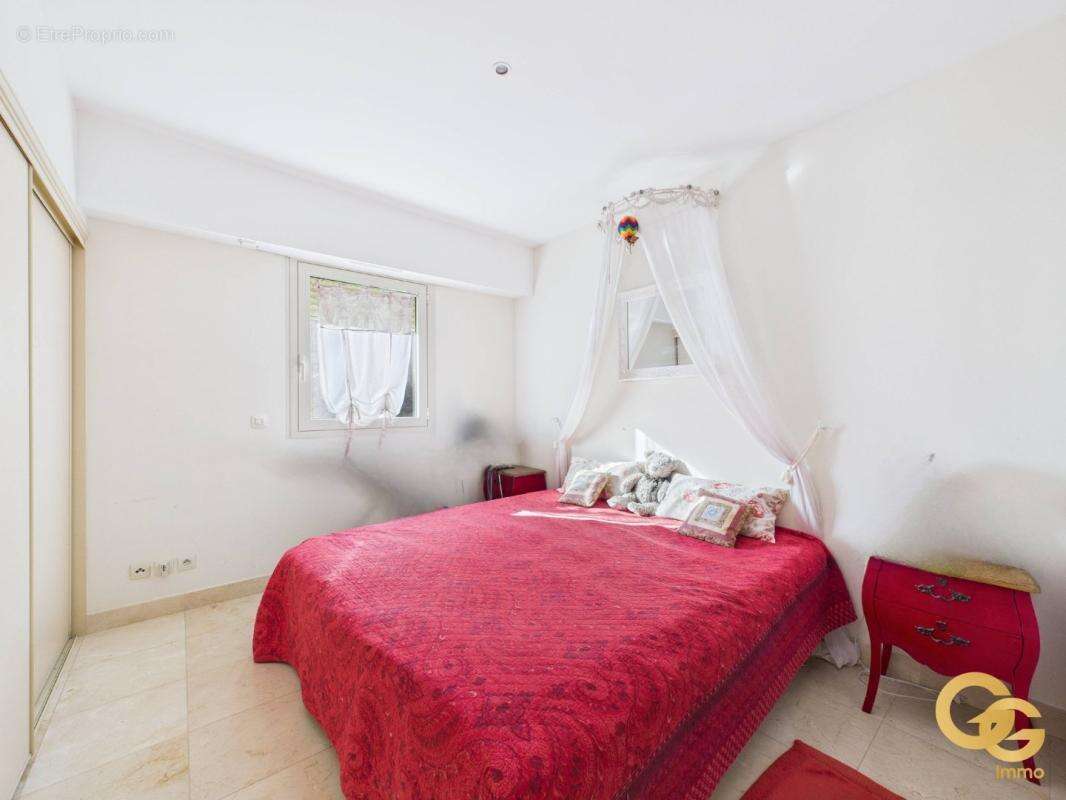 Appartement à THEOULE-SUR-MER