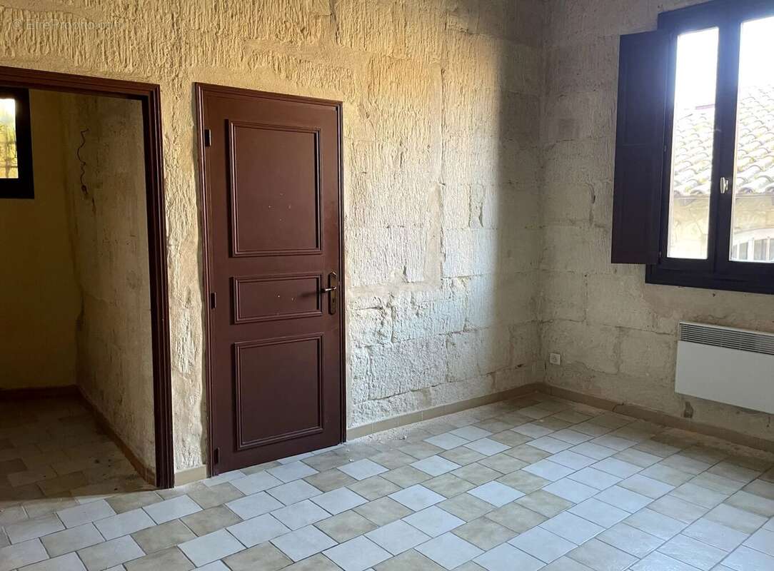 Appartement à ARLES