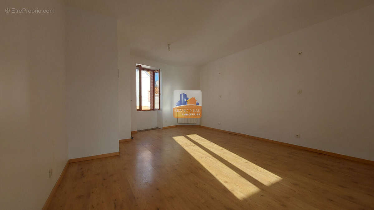 Brains maison 4 chambres, terrain 393 m² - photo 6