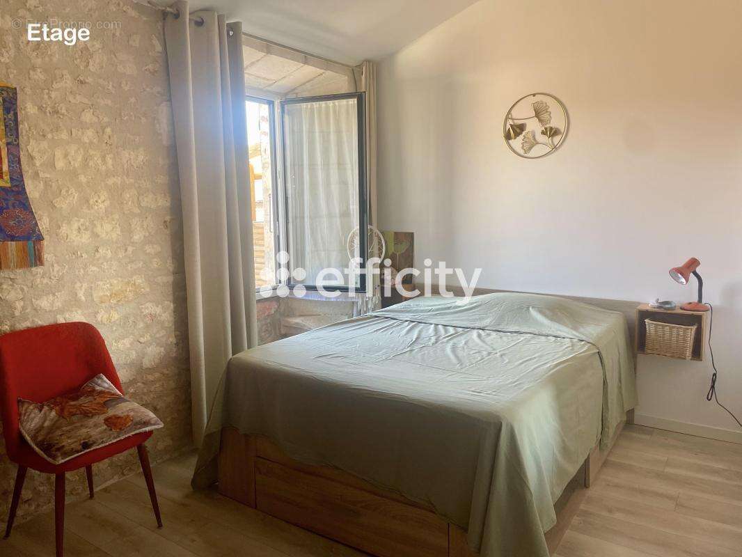 Maison 113 m² à Saint-Just-Luzac  - photo 9