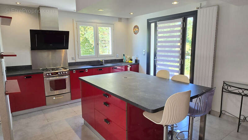 Maison à ORADOUR-SUR-GLANE