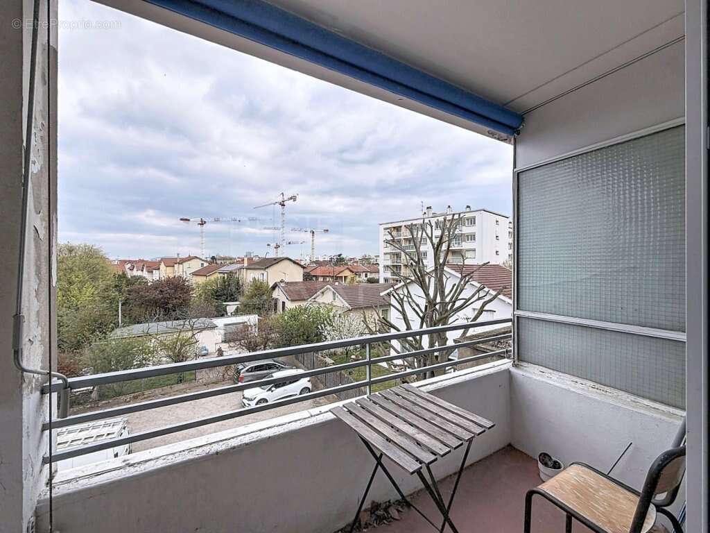 Appartement à LYON-8E