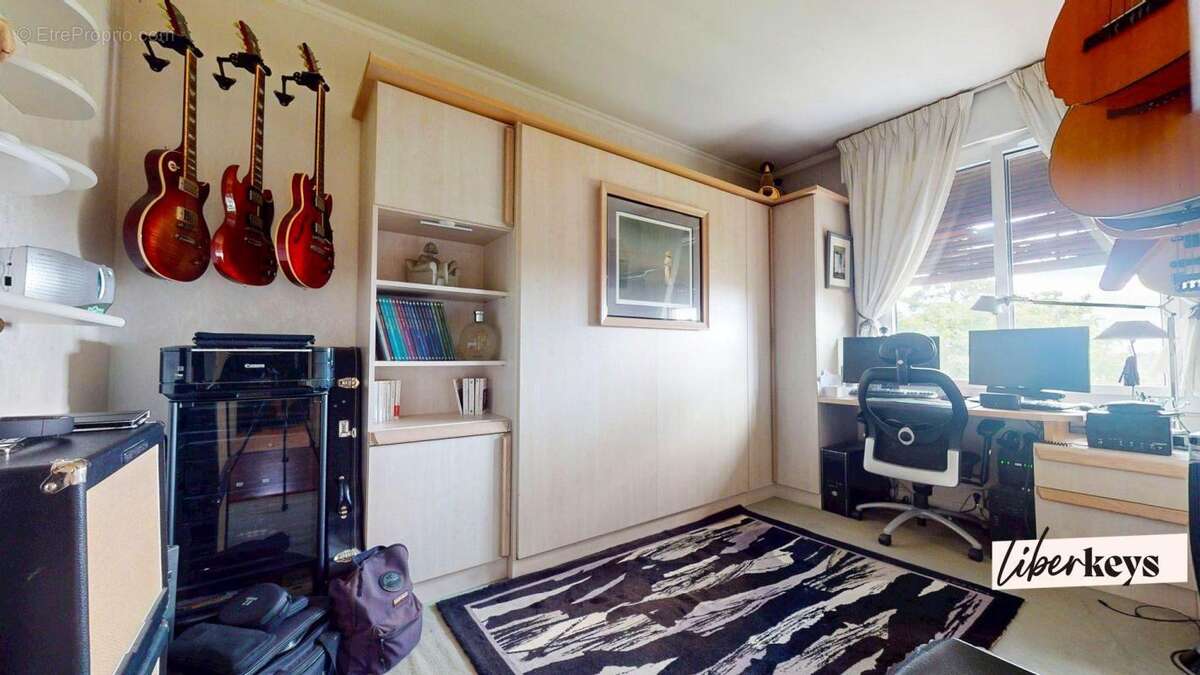 Appartement à MAISONS-LAFFITTE