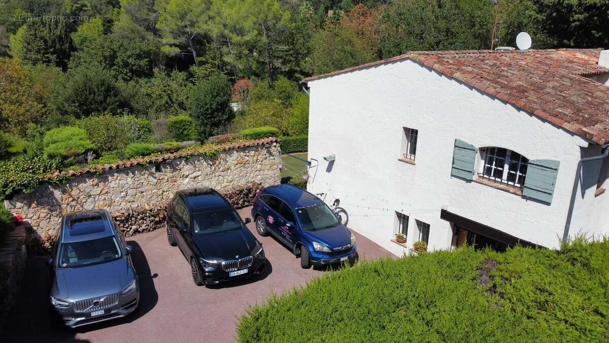 Maison à MOUGINS