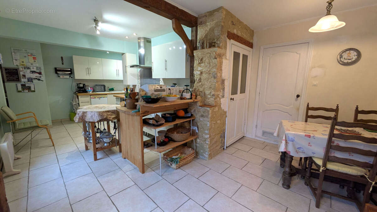 Maison à USSON-DU-POITOU