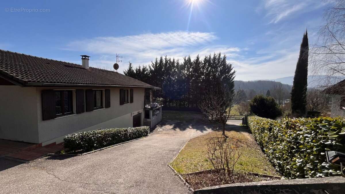 Maison à CRANVES-SALES