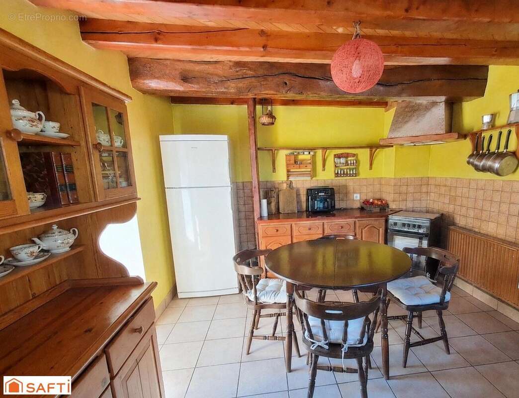 Maison 110 m² à Onans  - photo 2