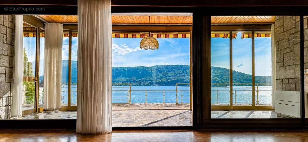 Propriété d'exception à vendre à Veyrier-du-Lac de 600m² - photo 2