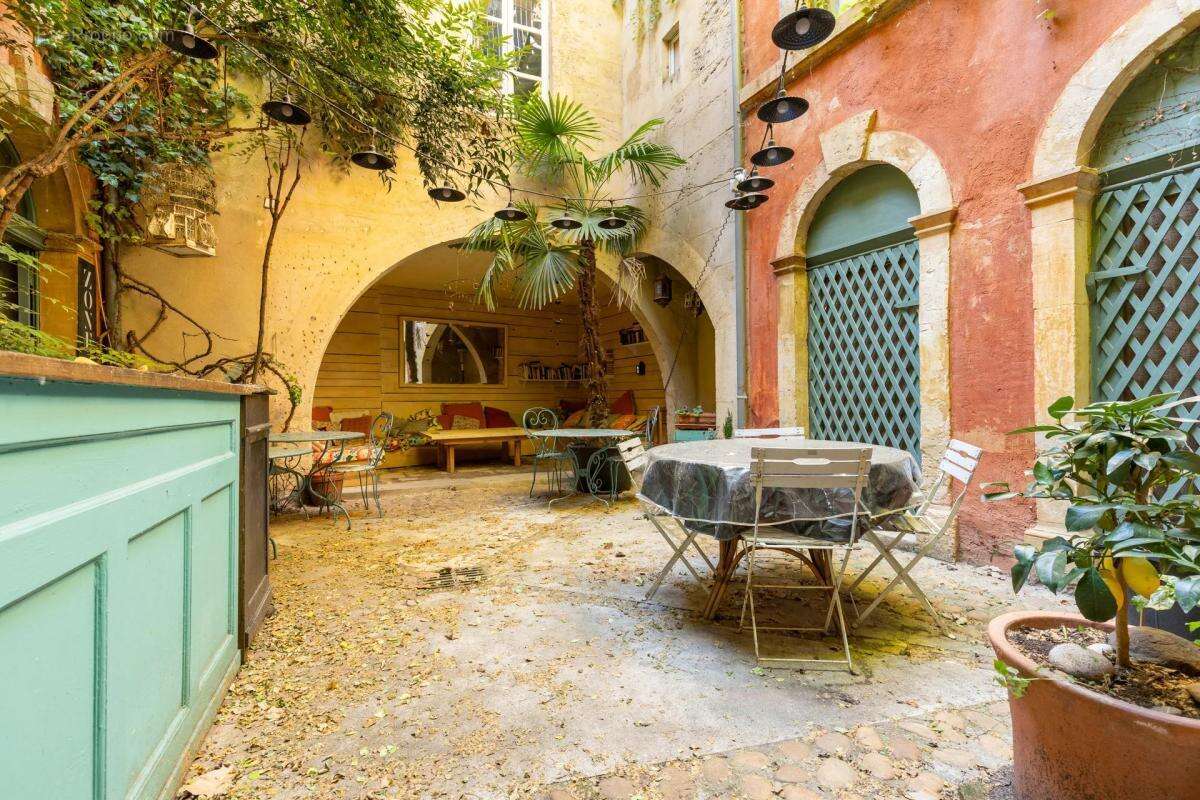 Hôtel particulier de 12 pièces de 385 m² à Tarascon - photo 3