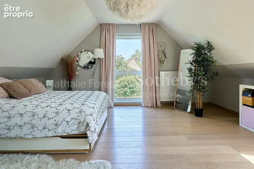 EXCLUSIVITÉ – Croix, splendide maison contemporaine ,4 ch, piscine extérieure. - photo 19