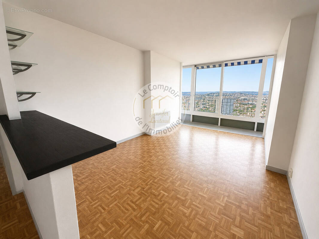 Appartement à MARSEILLE-9E