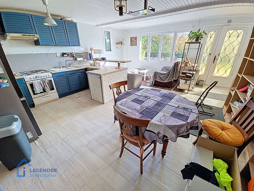 Maison à LA FRETTE-SUR-SEINE