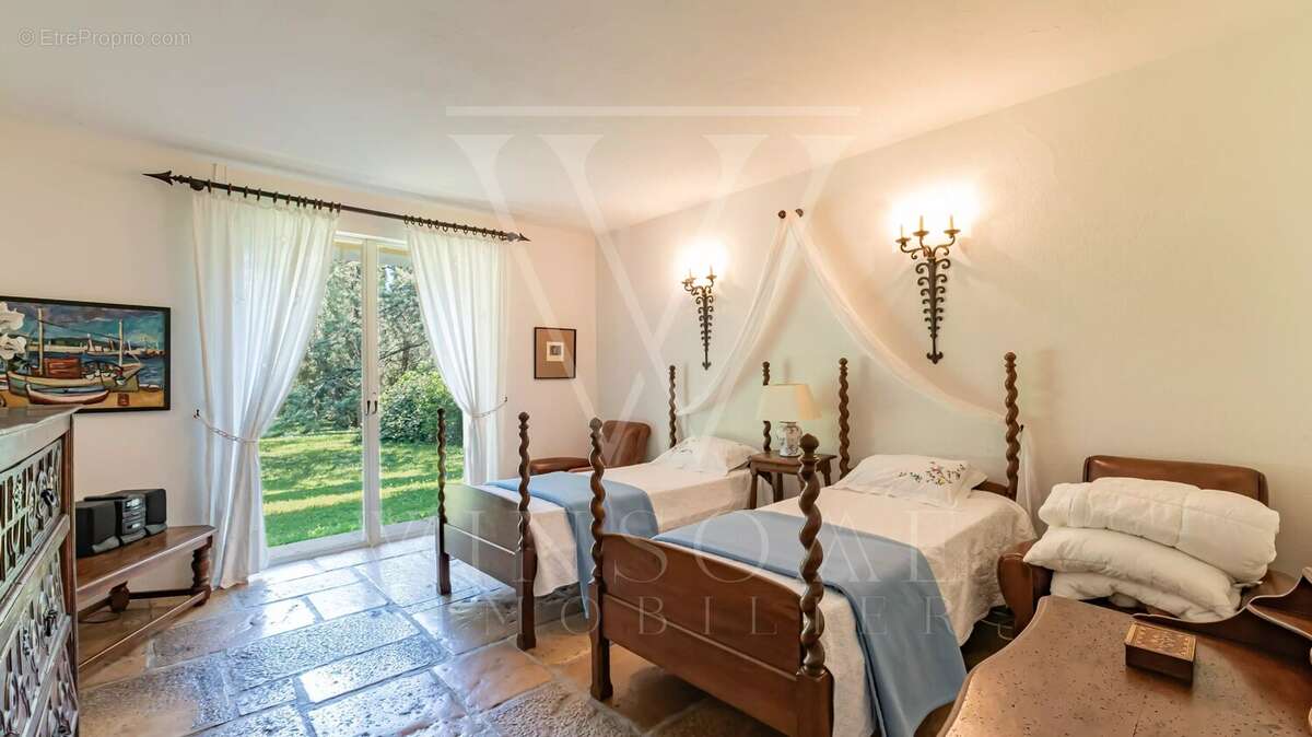 Maison à AURIBEAU-SUR-SIAGNE