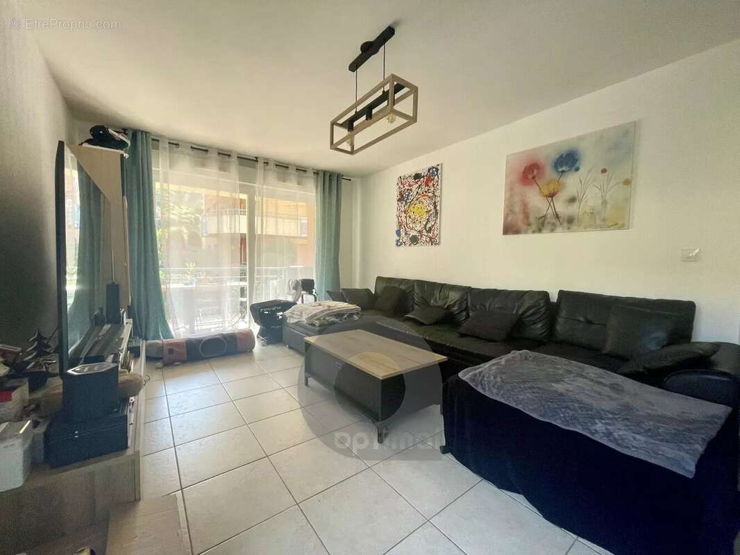 Appartement à ROQUEBRUNE-CAP-MARTIN