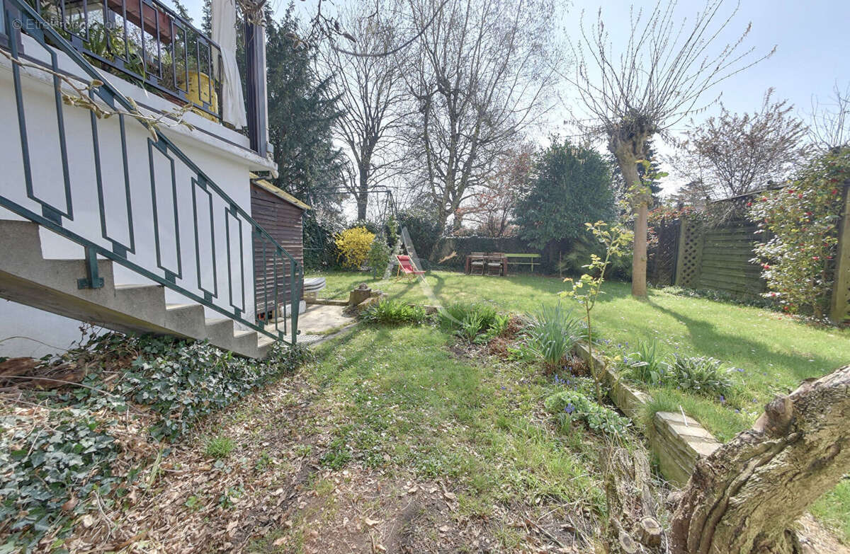 Maison à CHAMPIGNY-SUR-MARNE