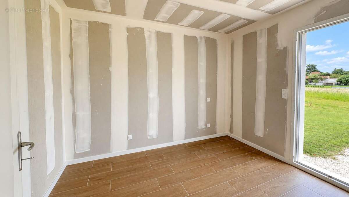 Maison à MANSLE
