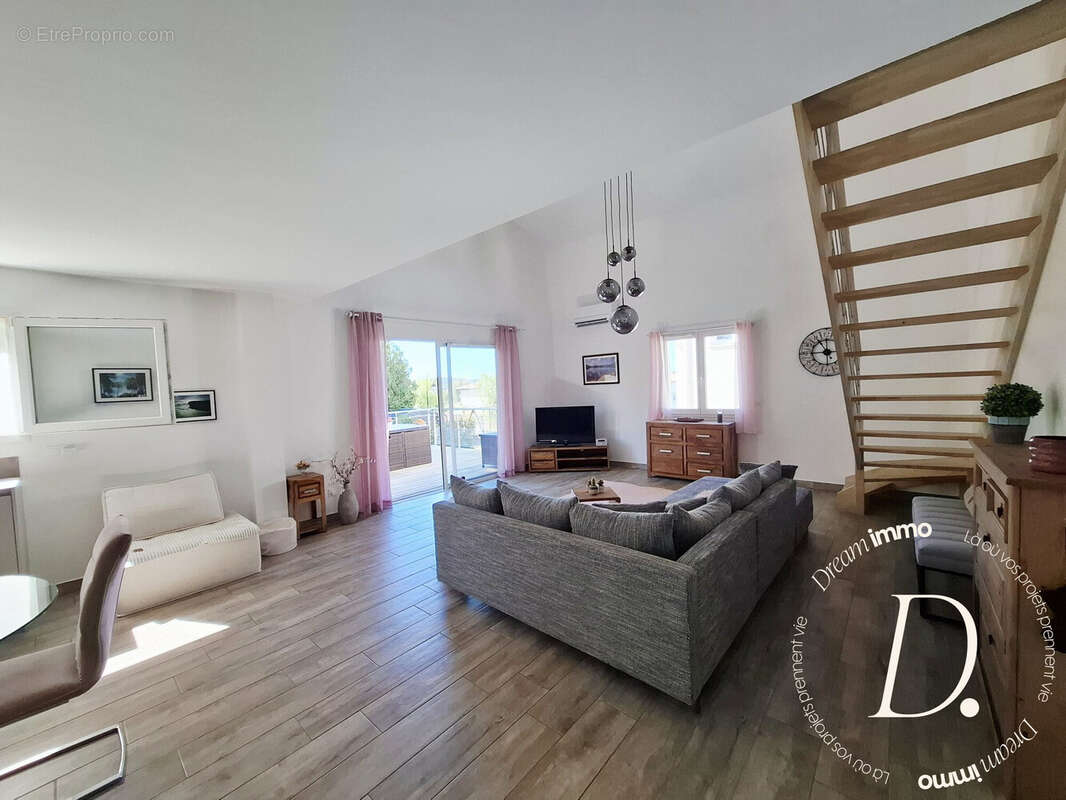 Maison 82 m² à Le Pouget  - photo 4