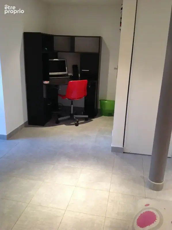 maison à vendre 10 pièces  (85) - photo 18
