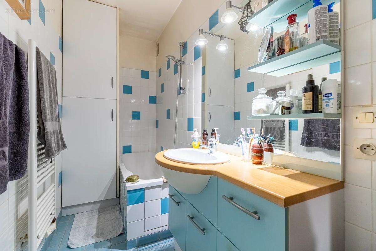 Appartement à PARIS-11E