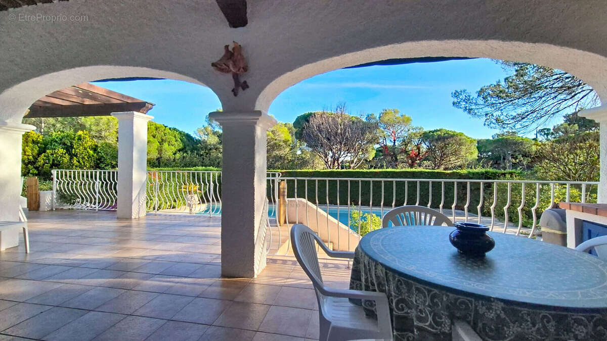 Maison à SAINT-RAPHAEL