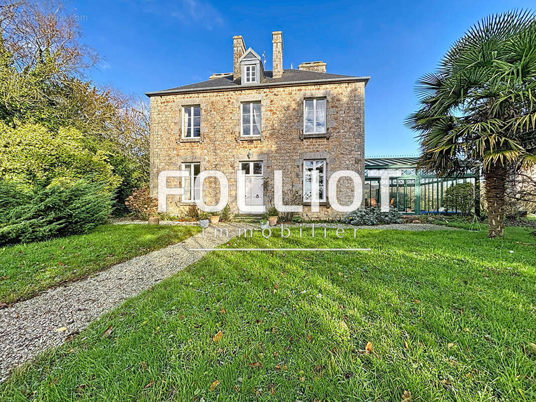 Maison à SAINT-JEAN-DES-CHAMPS