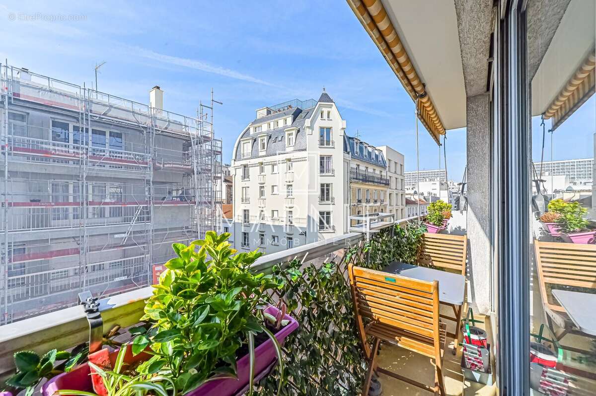 Appartement à PARIS-15E