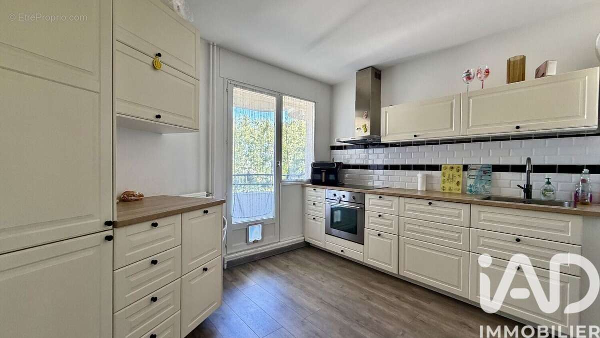 Photo 3 - Appartement à LYON-9E