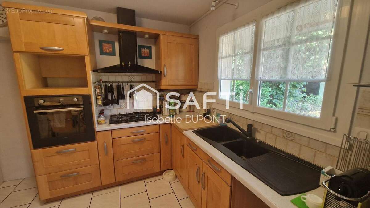 Photo 8 - Maison à LE HAILLAN