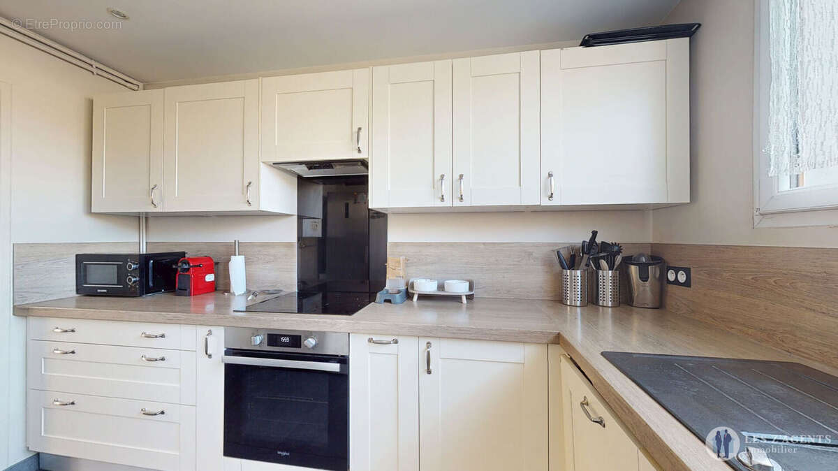 Appartement à SAINT-MARTIN-D'HERES