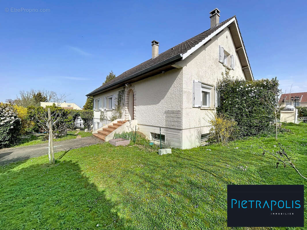 Maison à SAINT-APOLLINAIRE