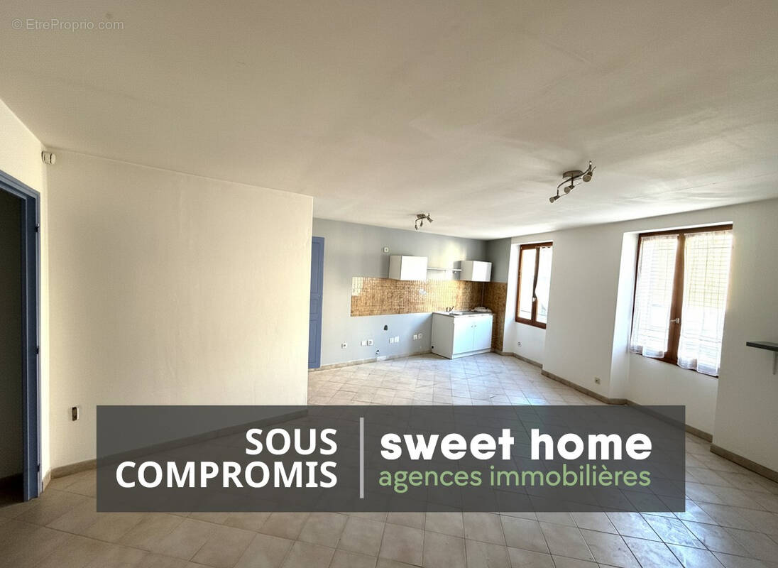 Appartement à CARCES