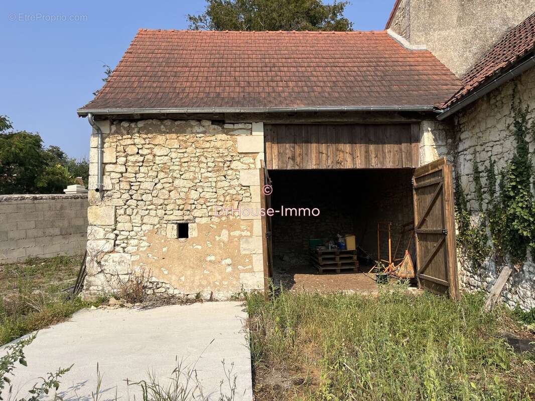 Maison 60 m² à Chatellerault  - photo 4